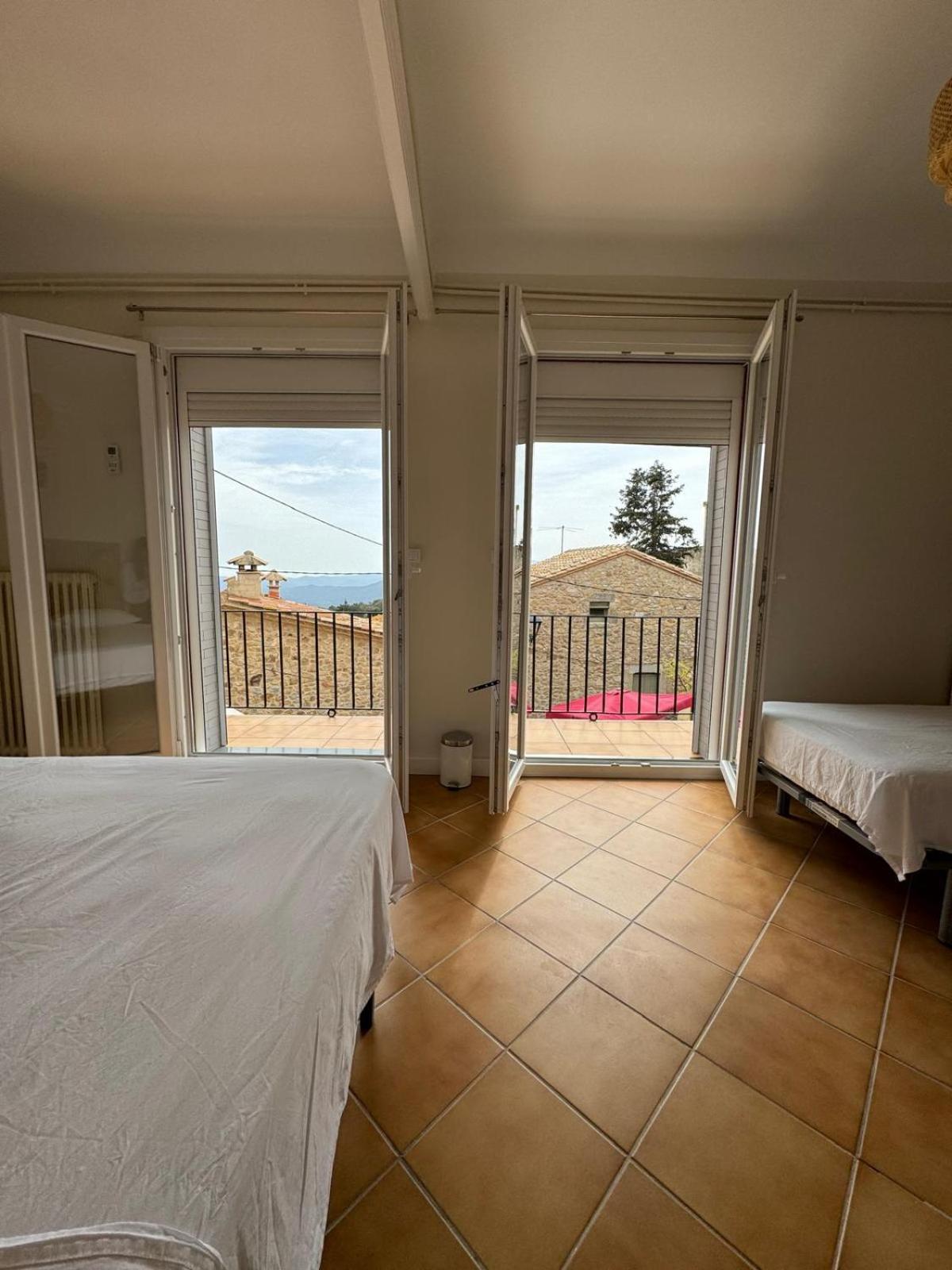 Hostal Restaurant Casa Comaulis La Vajol 외부 사진