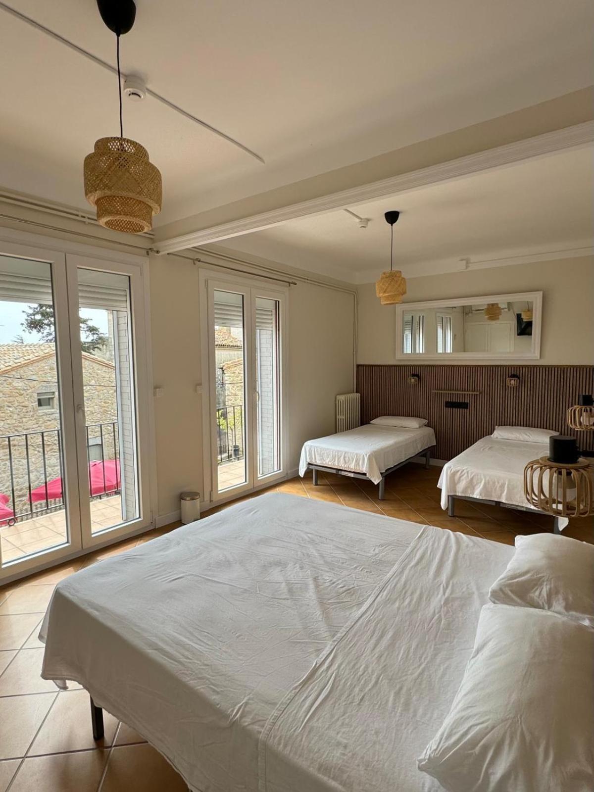 Hostal Restaurant Casa Comaulis La Vajol 외부 사진