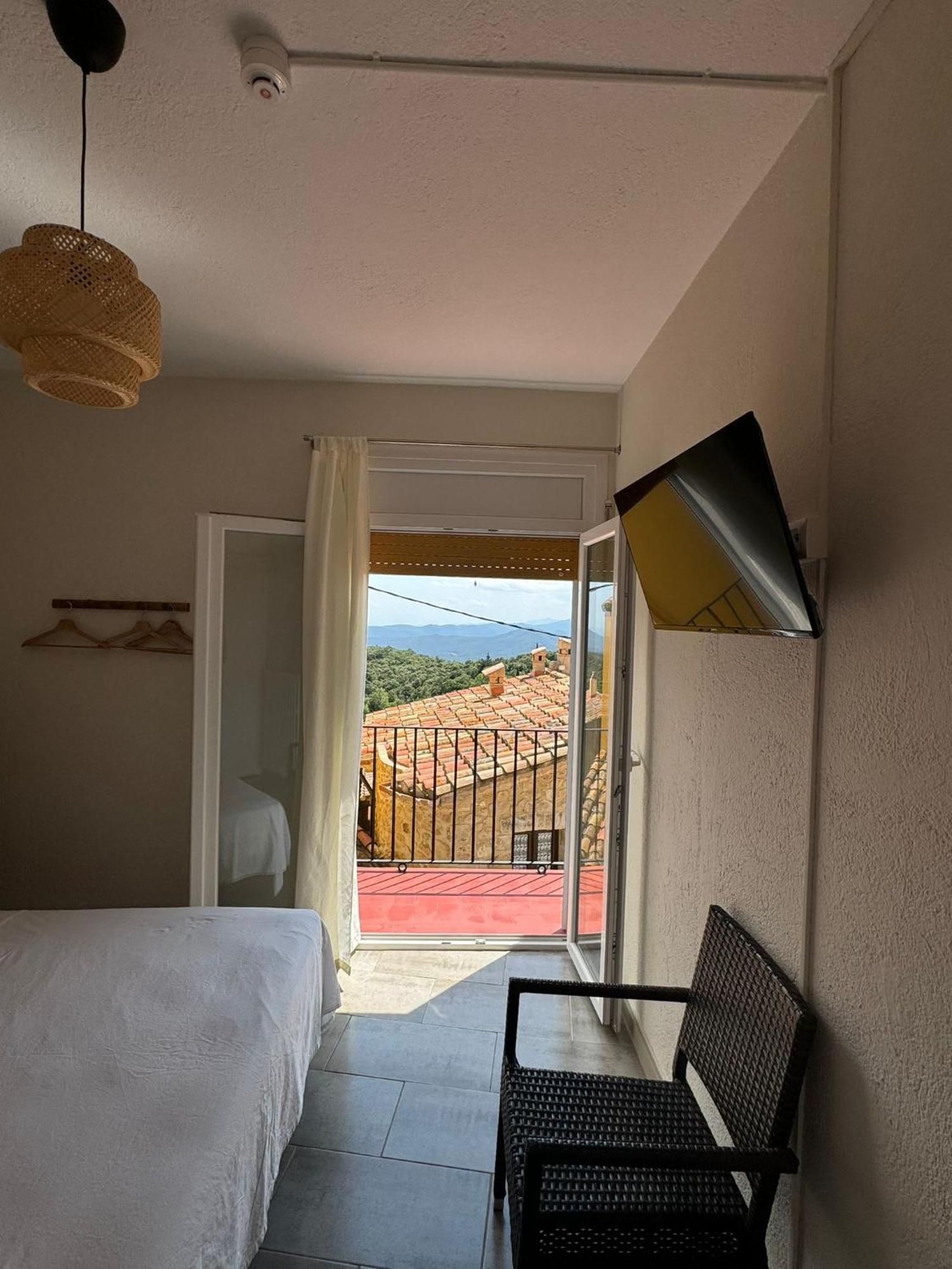 Hostal Restaurant Casa Comaulis La Vajol 외부 사진