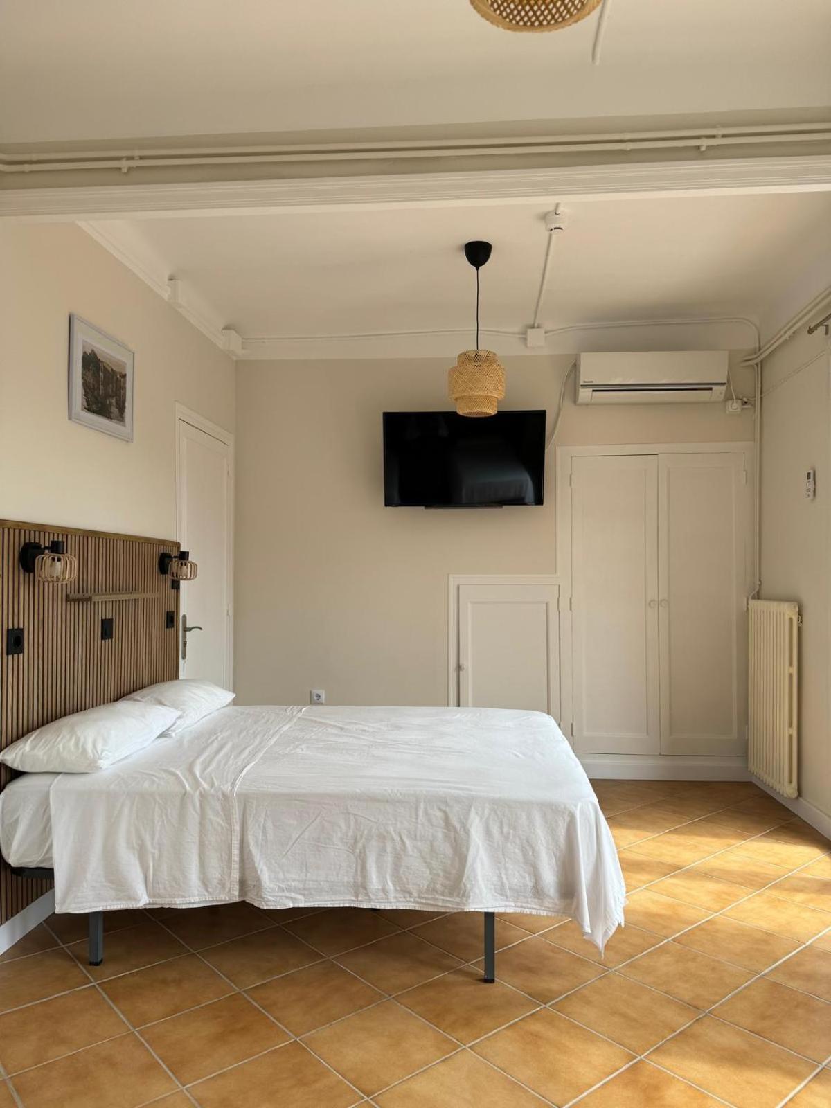 Hostal Restaurant Casa Comaulis La Vajol 외부 사진