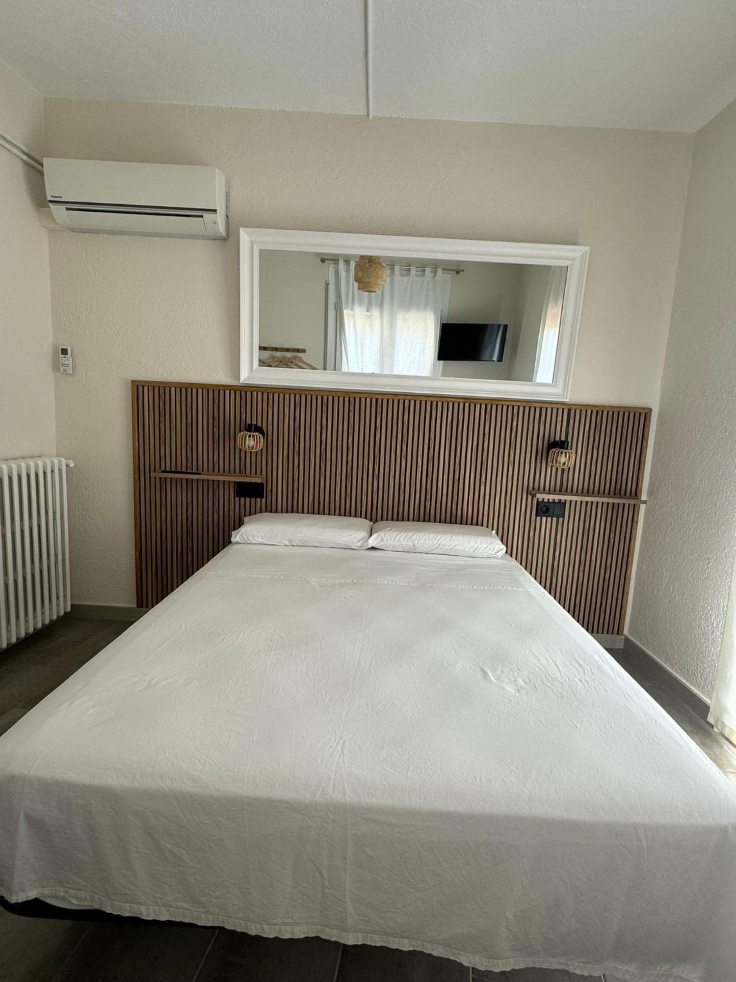 Hostal Restaurant Casa Comaulis La Vajol 외부 사진