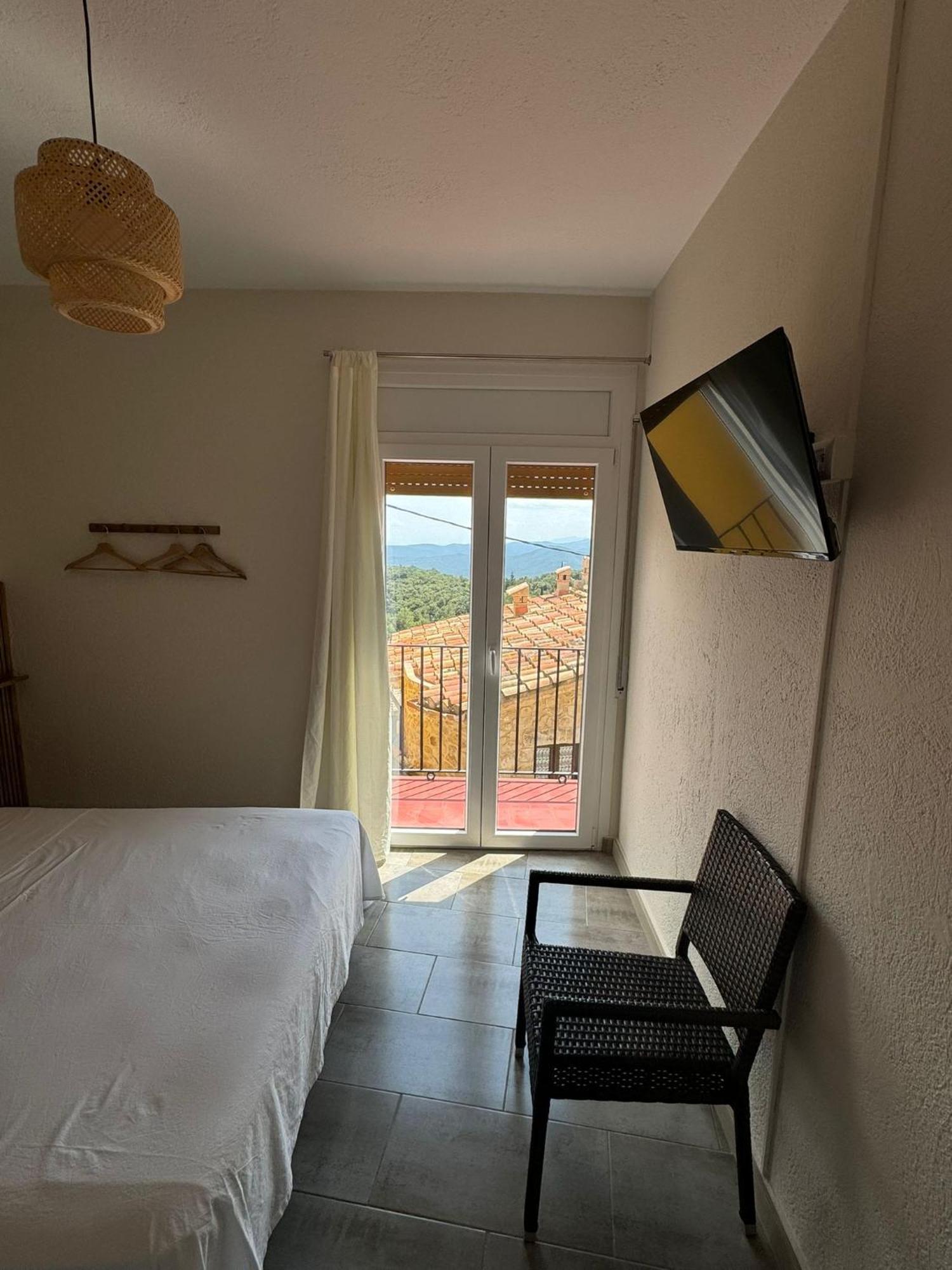 Hostal Restaurant Casa Comaulis La Vajol 외부 사진
