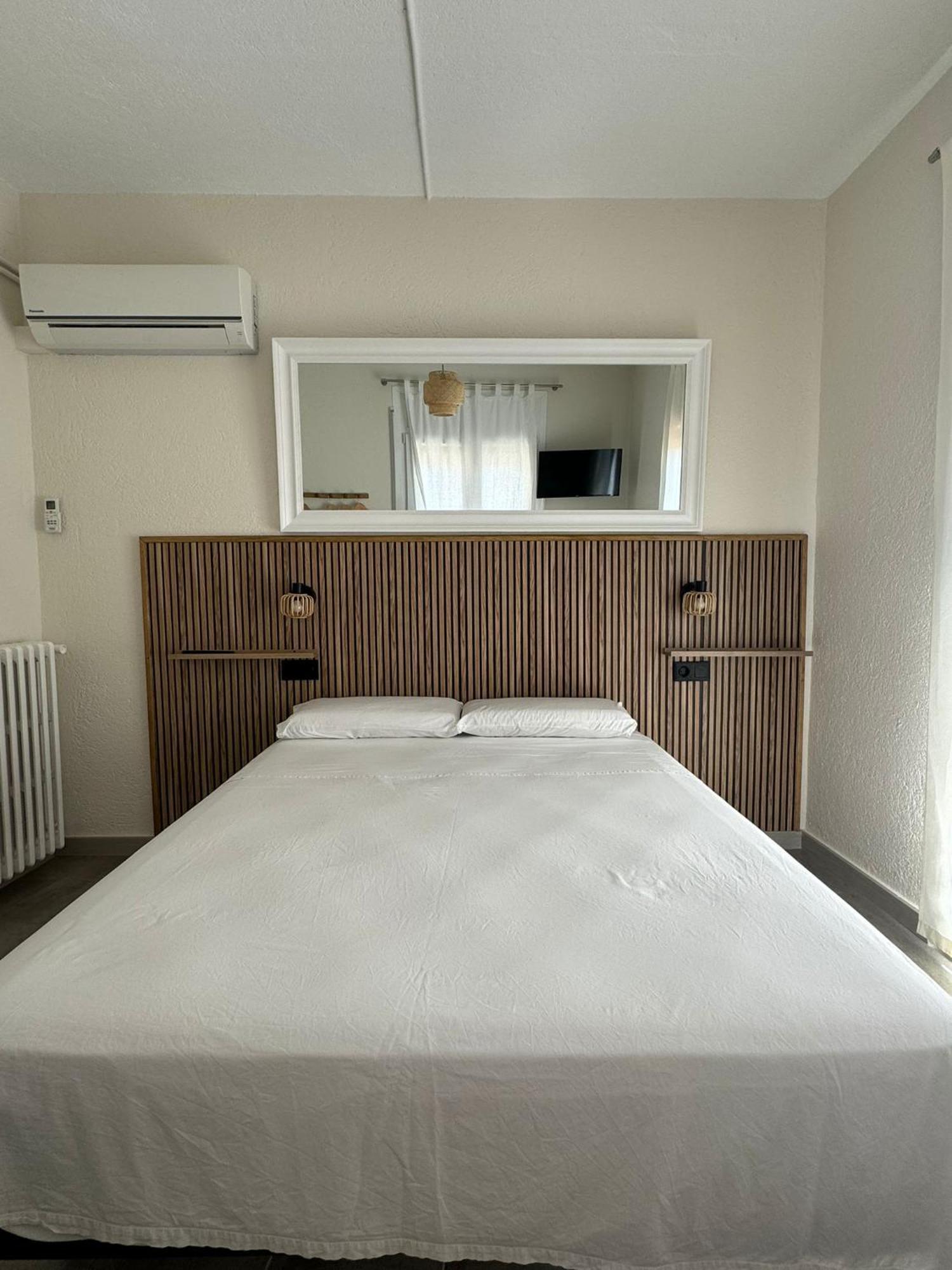 Hostal Restaurant Casa Comaulis La Vajol 외부 사진