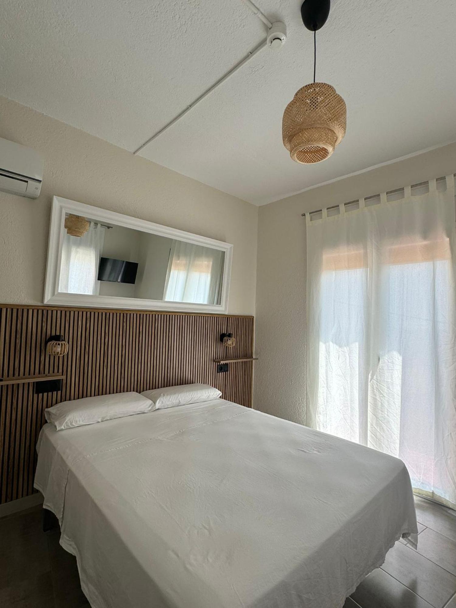 Hostal Restaurant Casa Comaulis La Vajol 외부 사진