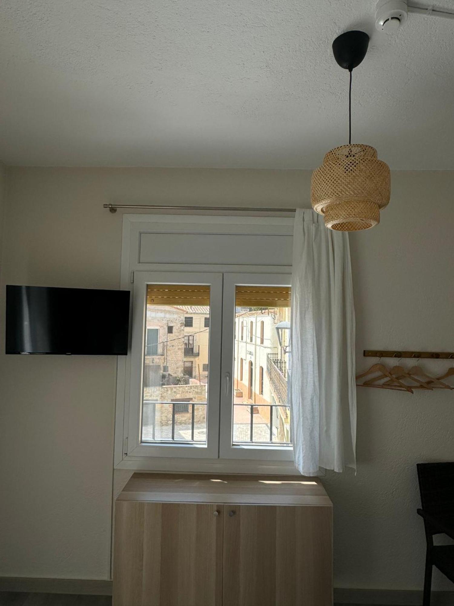 Hostal Restaurant Casa Comaulis La Vajol 외부 사진